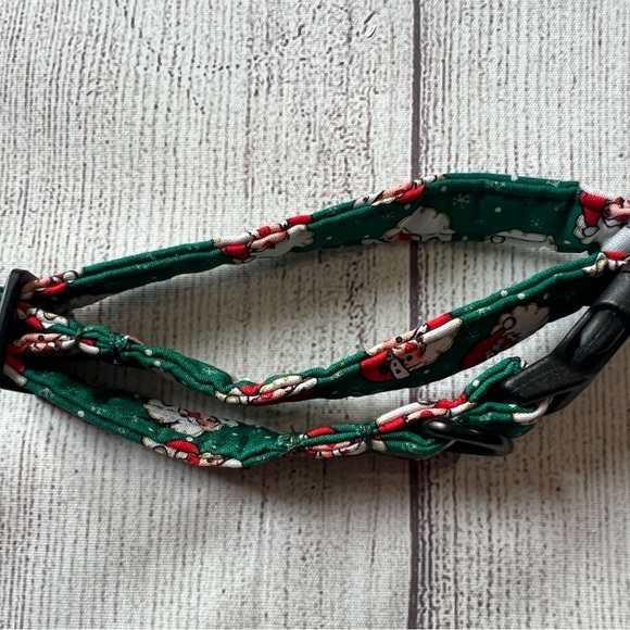 NWOT Aring Pet Christmas Collar – Santa Print – Adjustable – Cat/Small Dog - Picture 2 of 3